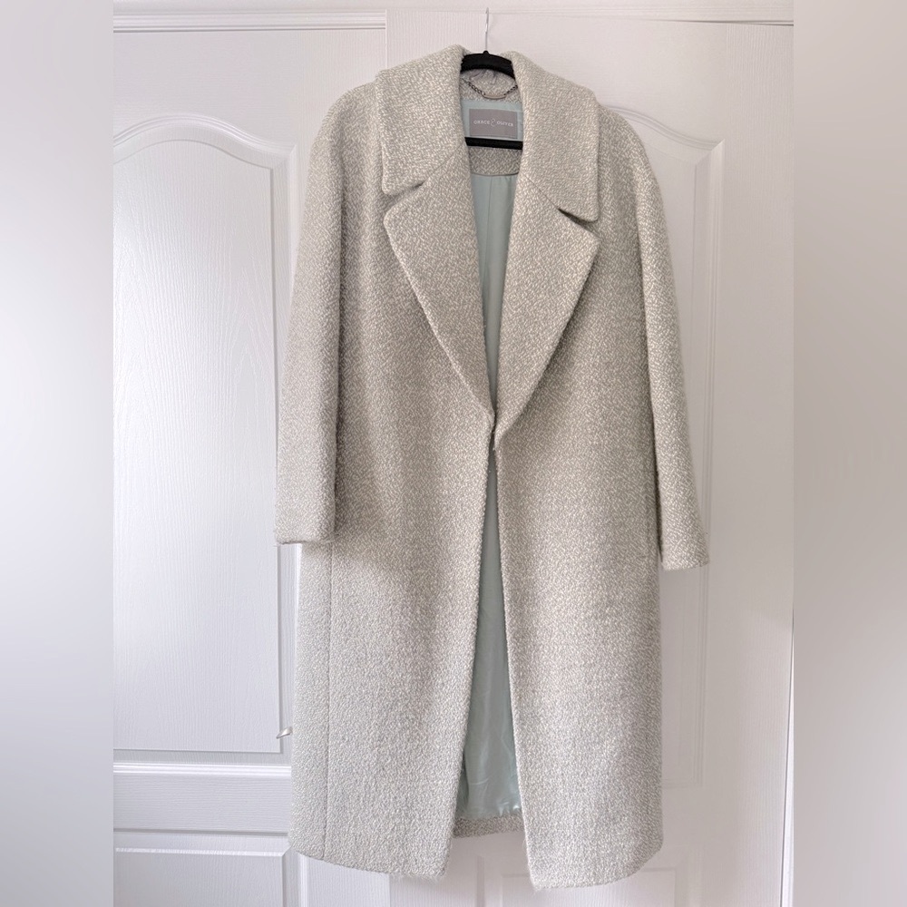 🧊 Oversized fashion coate, fit size 6-8, Good condition.